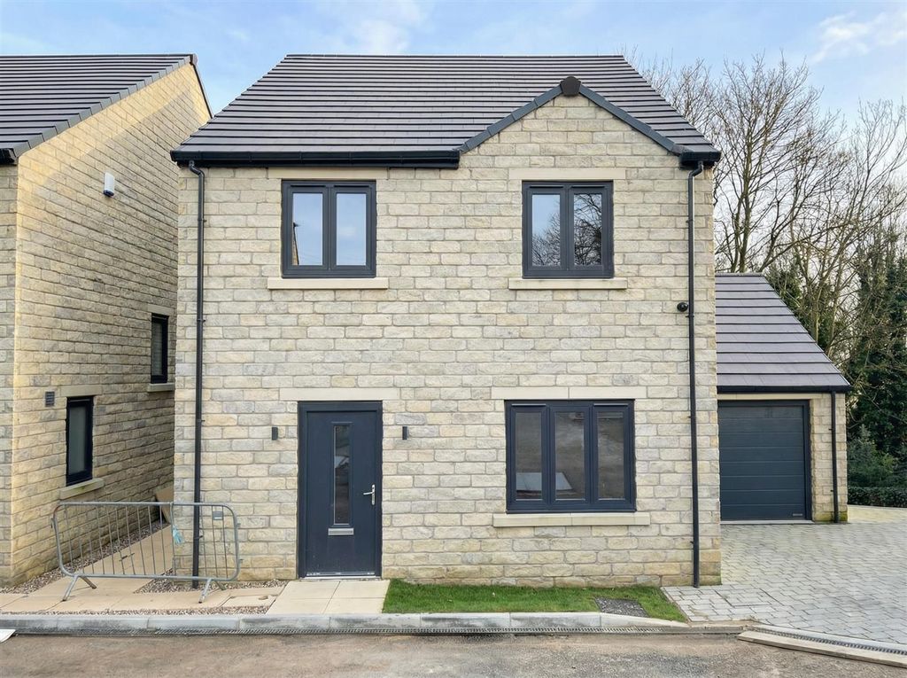 Property photo 1 of 22