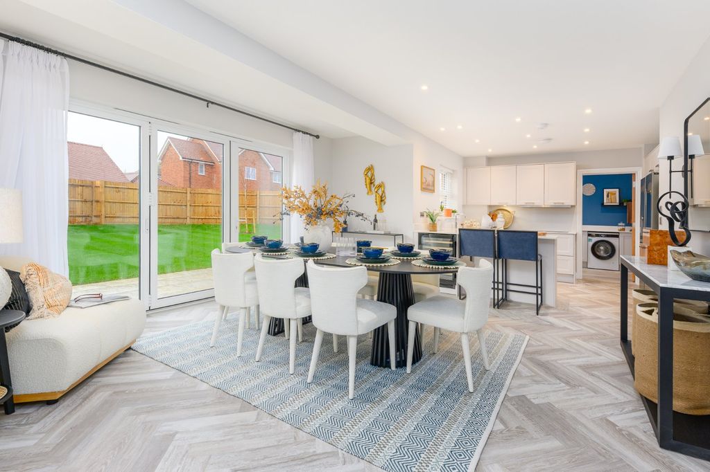 Property photo 3 of 12 Show Home Dining