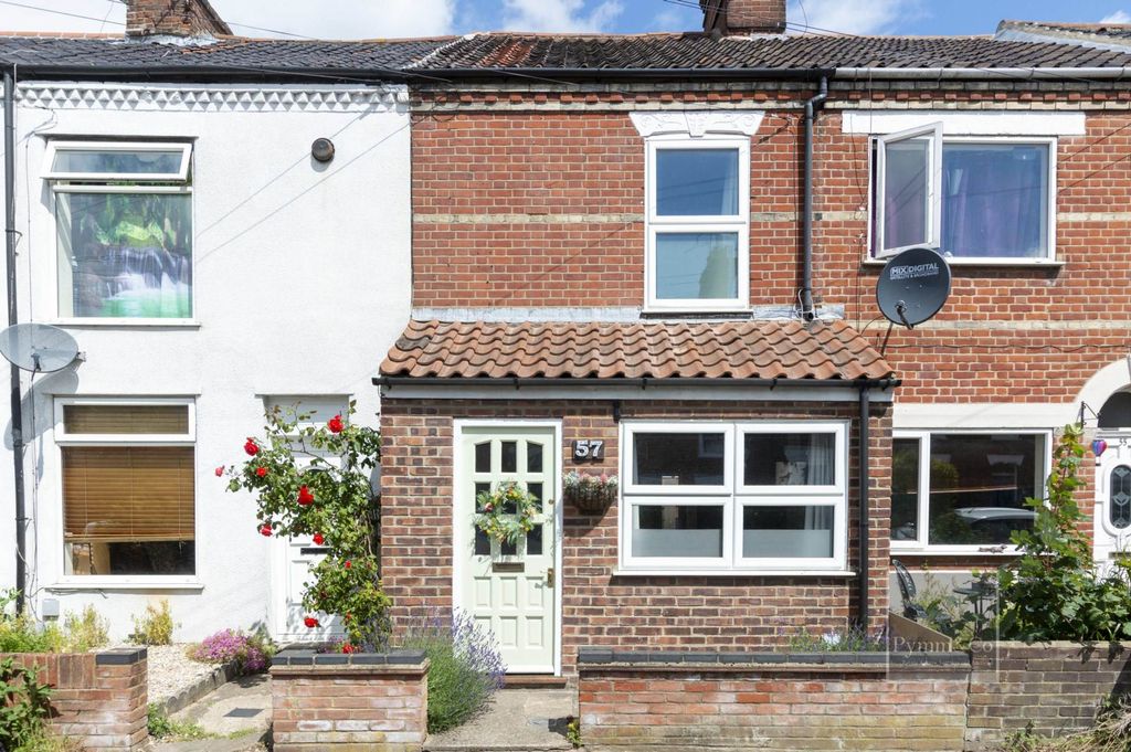 Property photo 1 of 11