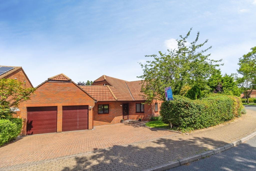 Property photo 1 of 35 Pbox-Img.Jpg