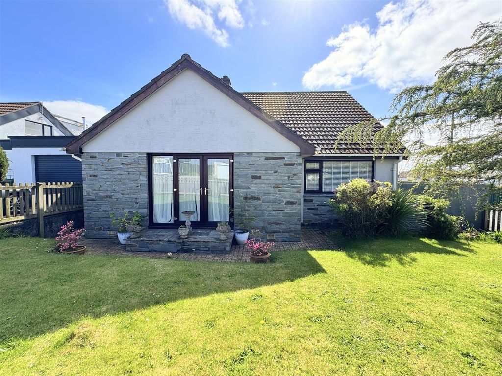 Property photo 1 of 26