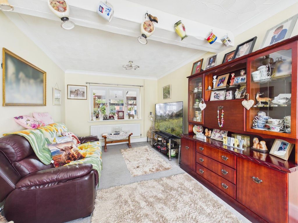 Property photo 2 of 12 Living Room