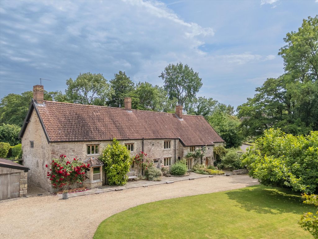 Property photo 1 of 31 Image