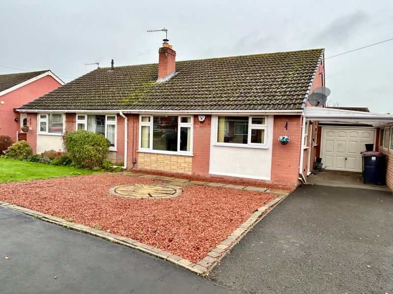 Property photo 1 of 11 Front