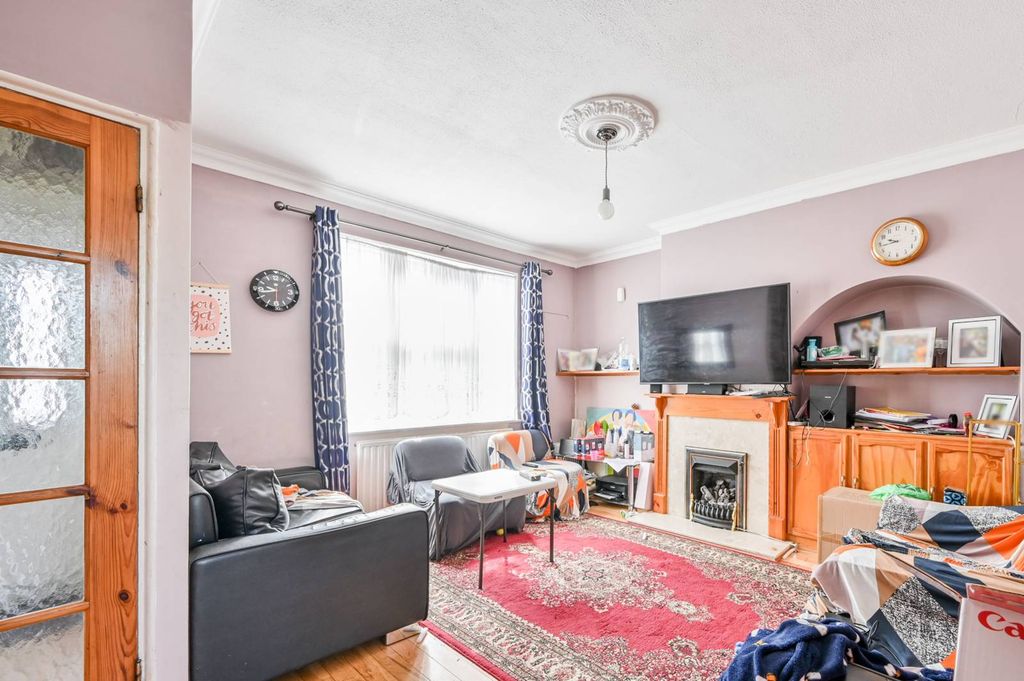 Property photo 2 of 7