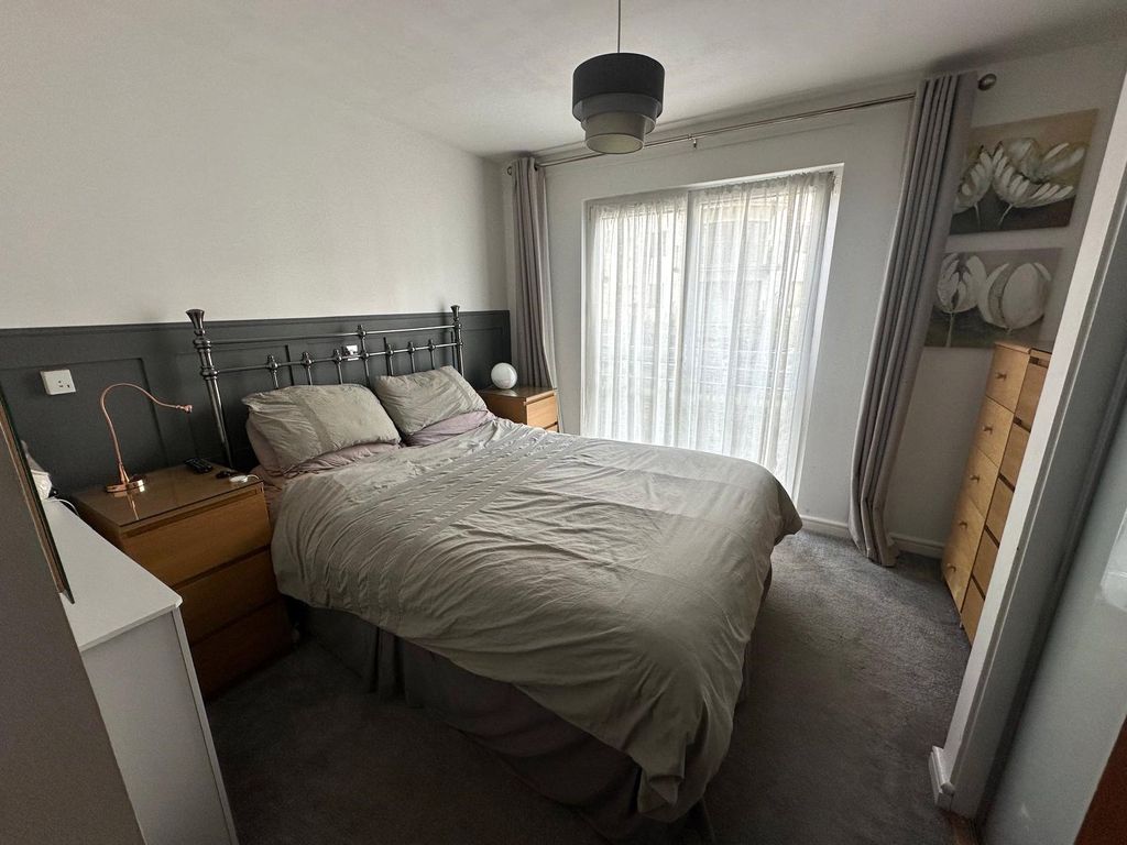 Property photo 3 of 5 Picture No. 04