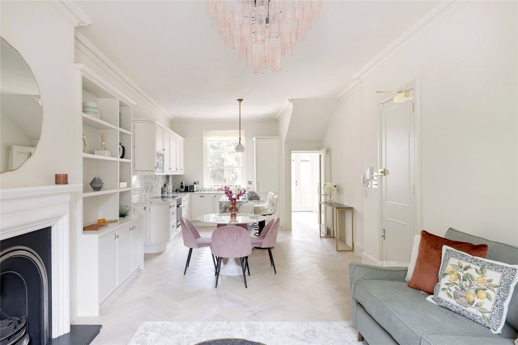 Property photo 1 of 23 Picture No. 09