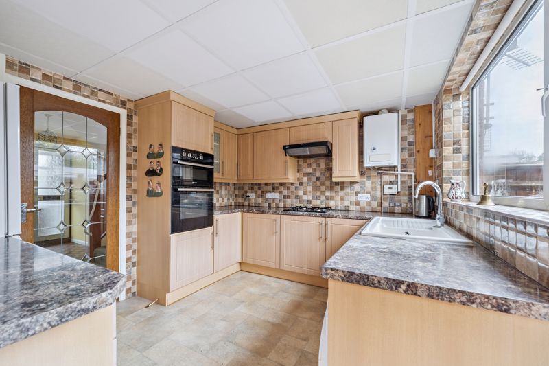 Property photo 2 of 19 Photo 6