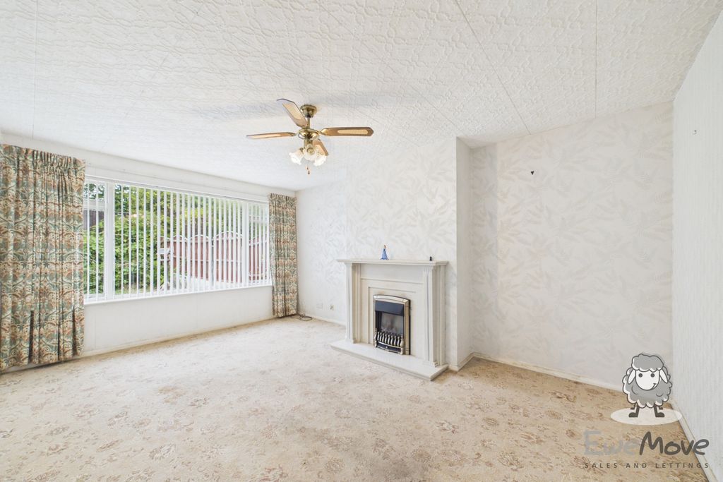Property photo 2 of 11 23