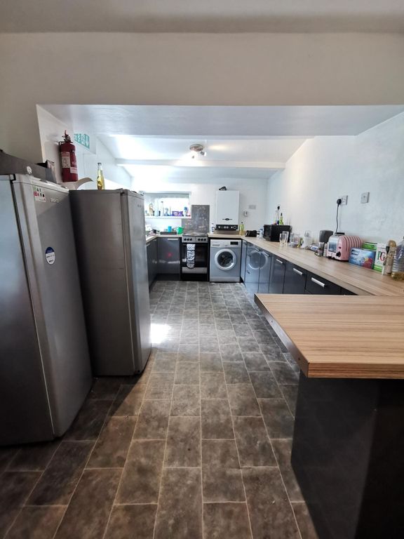 Property photo 1 of 6 Kitch