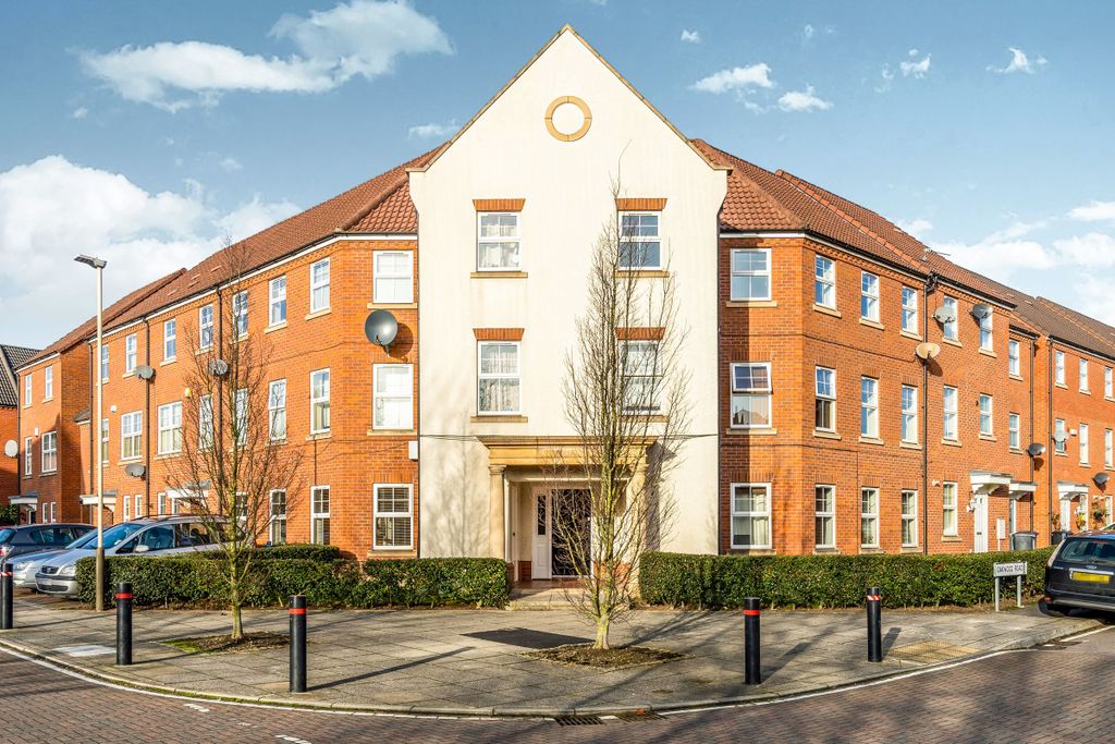 Property photo 1 of 8