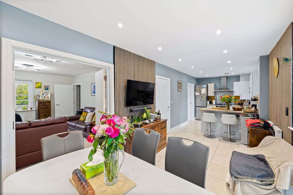 Property photo 3 of 23 Image21.Jpg