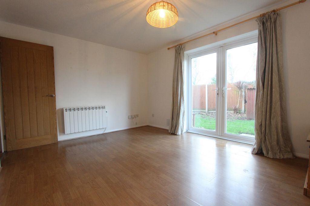 Property photo 3 of 10 Photo 5