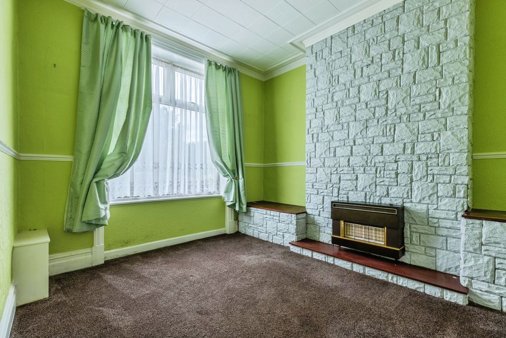 Property photo 2 of 15