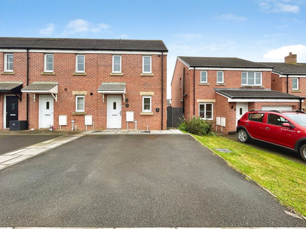 Property photo 1 of 12