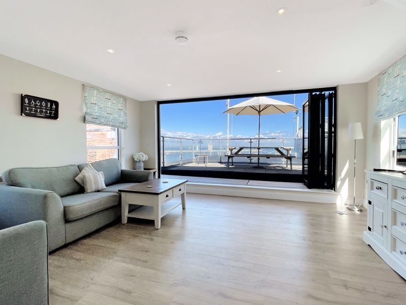 Property photo 2 of 21 Photo 14