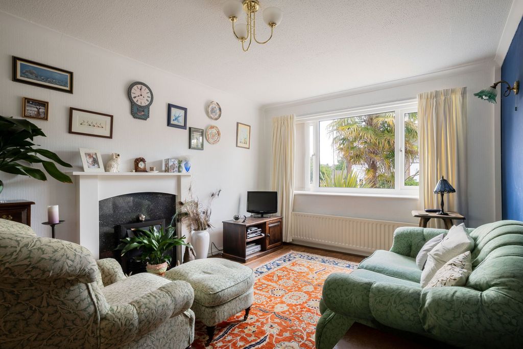 Property photo 3 of 22