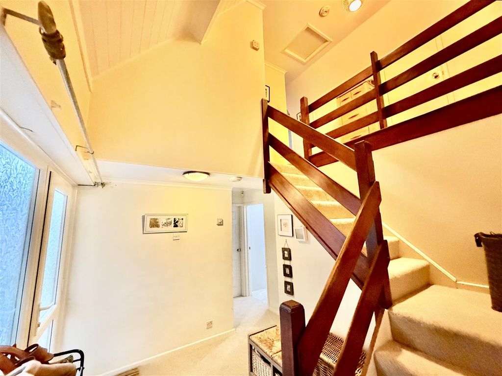 Property photo 3 of 23 3