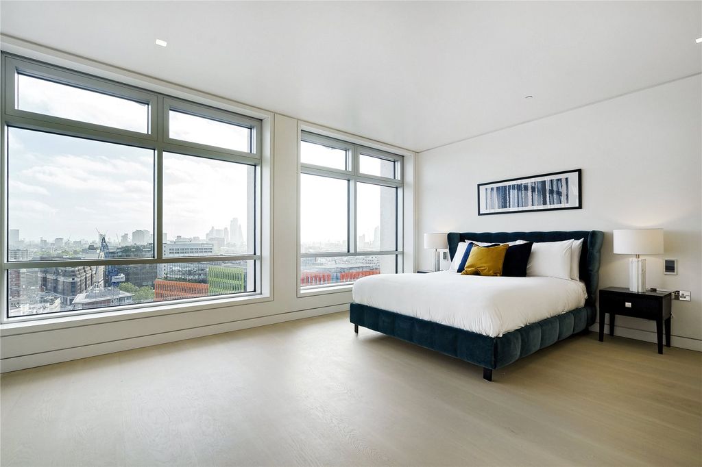 Property photo 2 of 16 Picture No. 24