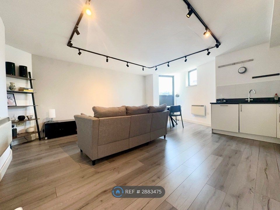 Property photo 2 of 9