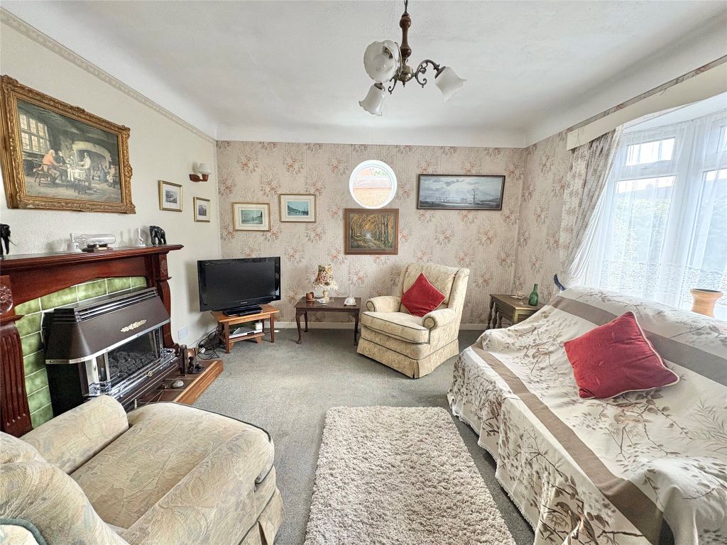 Property photo 2 of 12 Picture No. 18