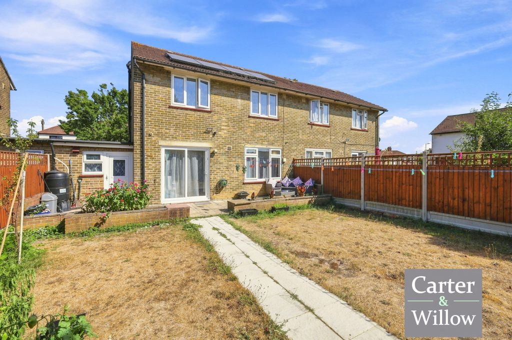 Property photo 2 of 19