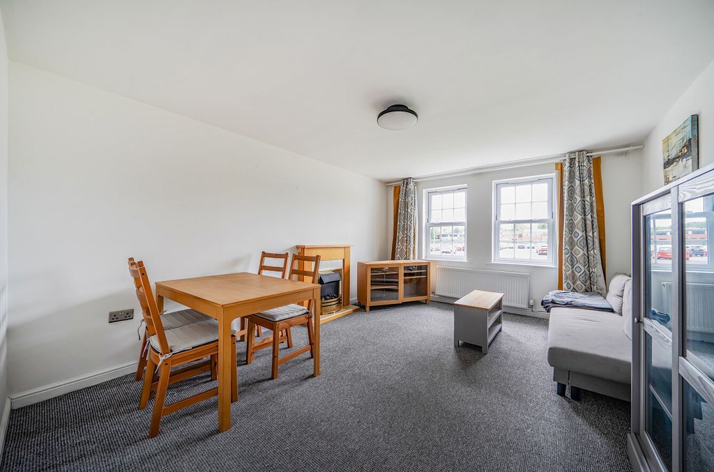 Property photo 2 of 15 1467783-1-6A425Ea...