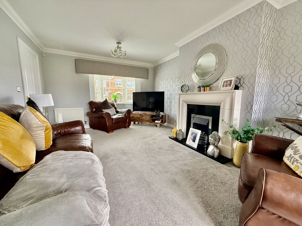 Property photo 2 of 14 Img_9642