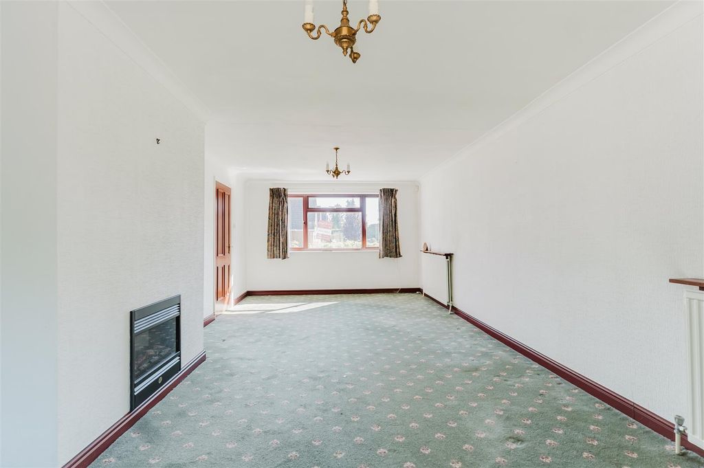 Property photo 3 of 23