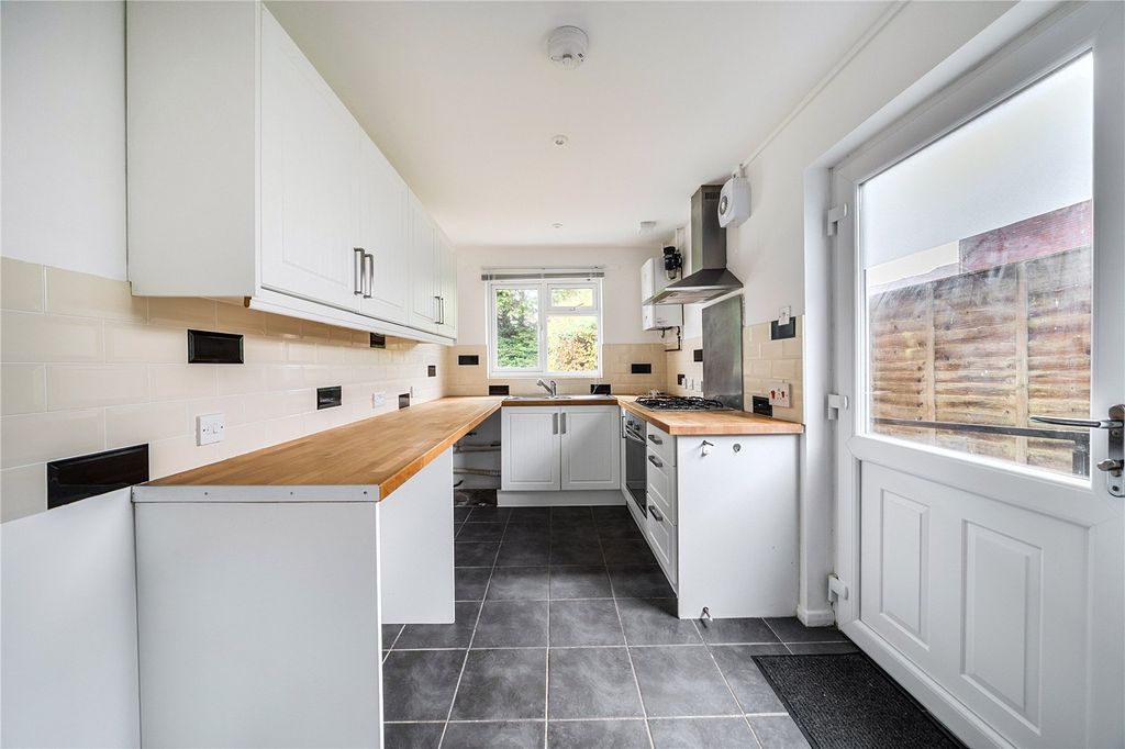 Property photo 3 of 15 Picture No. 06