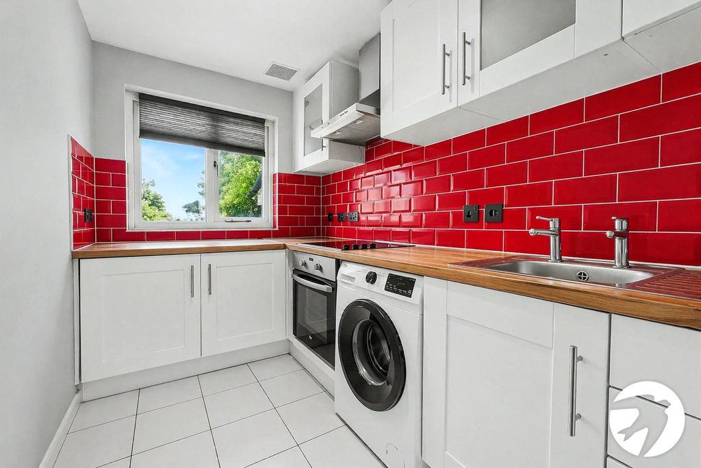 Property photo 2 of 6 Picture No. 06