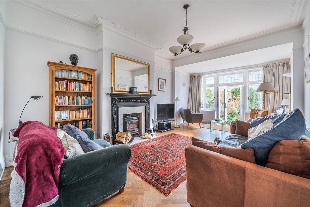 Property photo 3 of 29 Picture No. 32