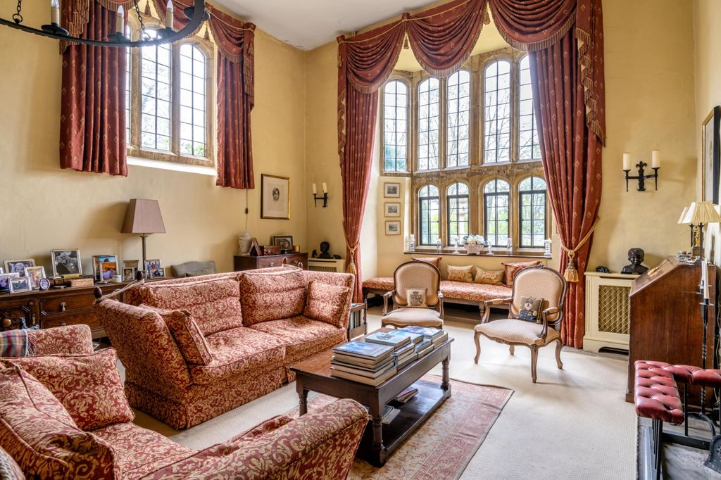 Property photo 2 of 36 Drawing Room