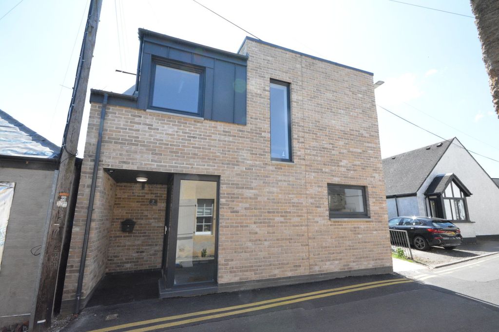 Property photo 1 of 22