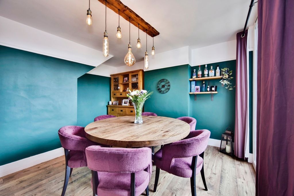 Property photo 3 of 25 Pbox-Img.Jpg