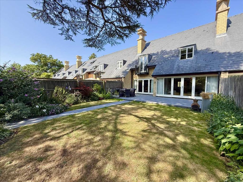 Property photo 2 of 30