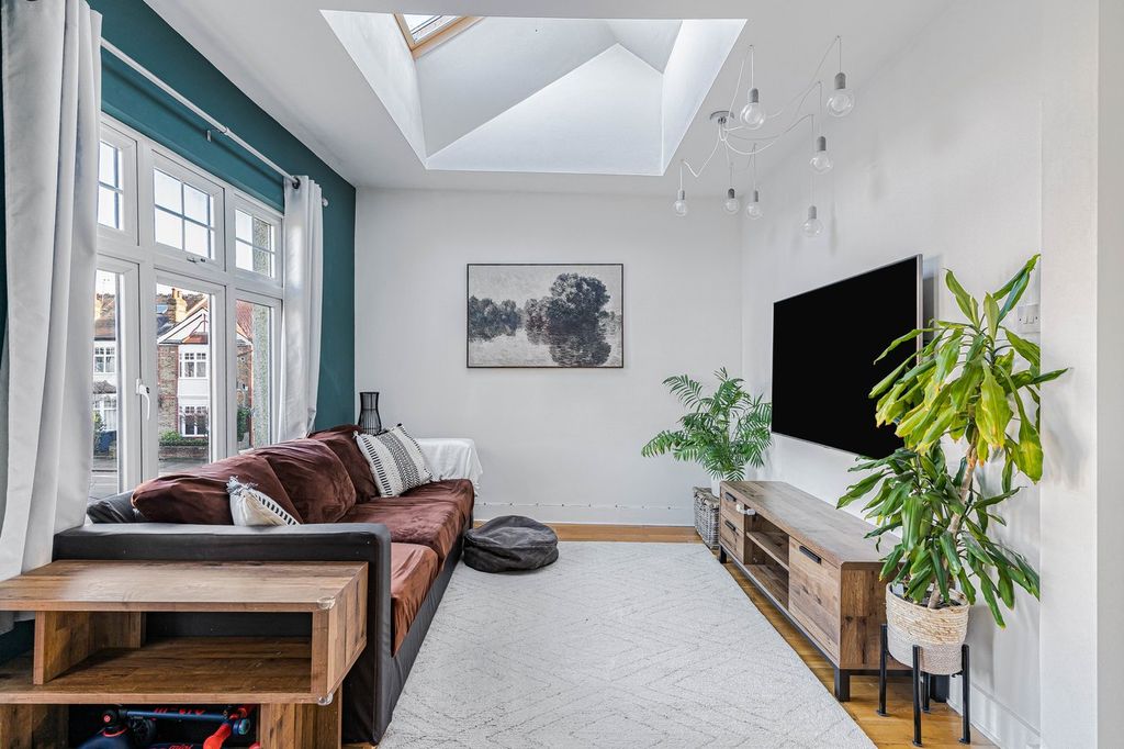 Property photo 2 of 13