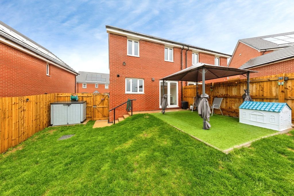 Property photo 2 of 18 Picture No. 03