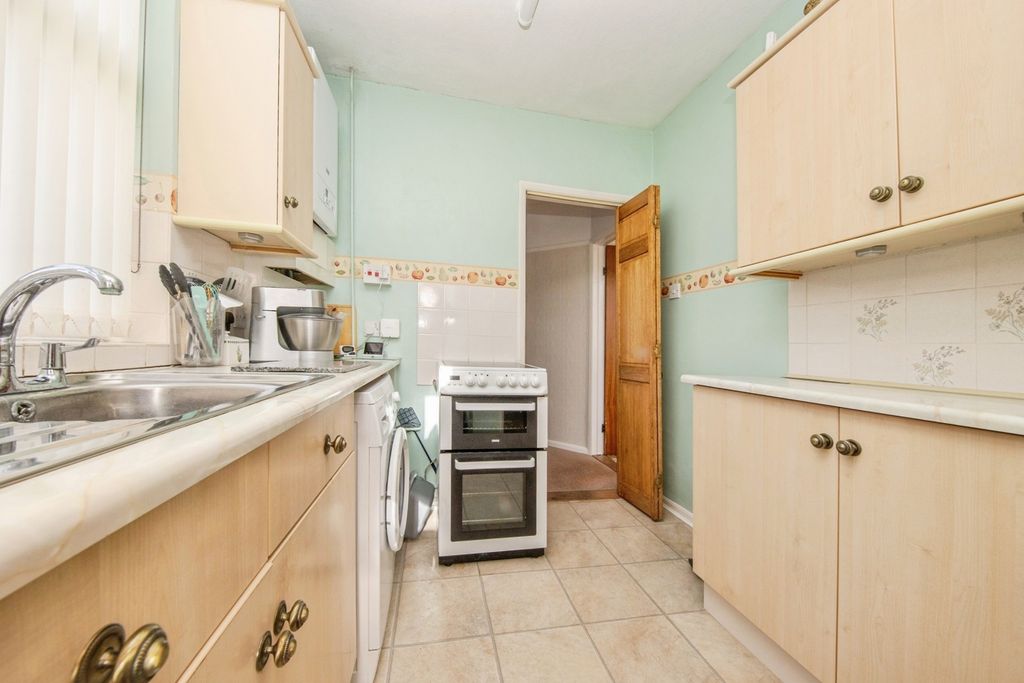 Property photo 2 of 16 Pbox-Img.Jpg