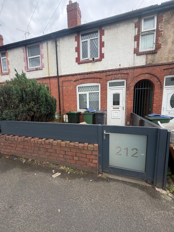 Property photo 1 of 13 ? Spacious Family Home To Rent – West Bromwich, B70 9Ep