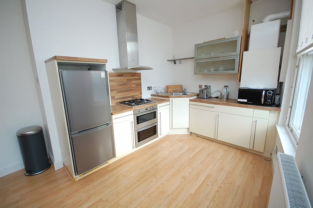 Property photo 2 of 11 Photo 2