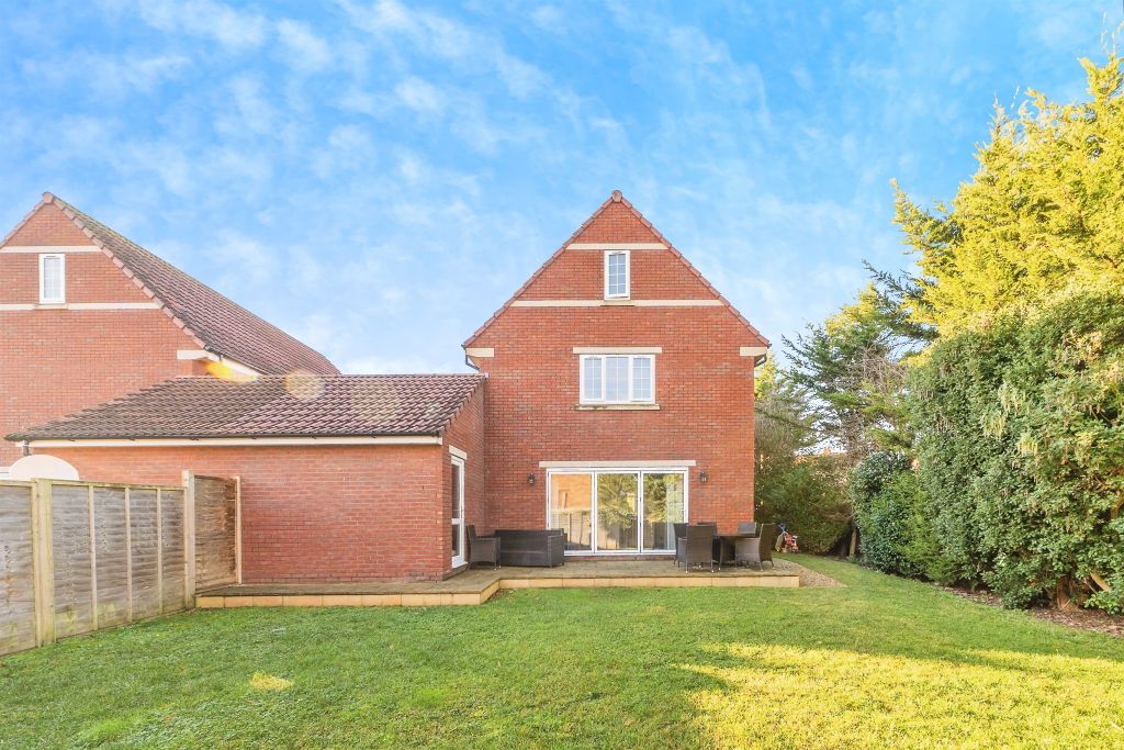 Property photo 1 of 17