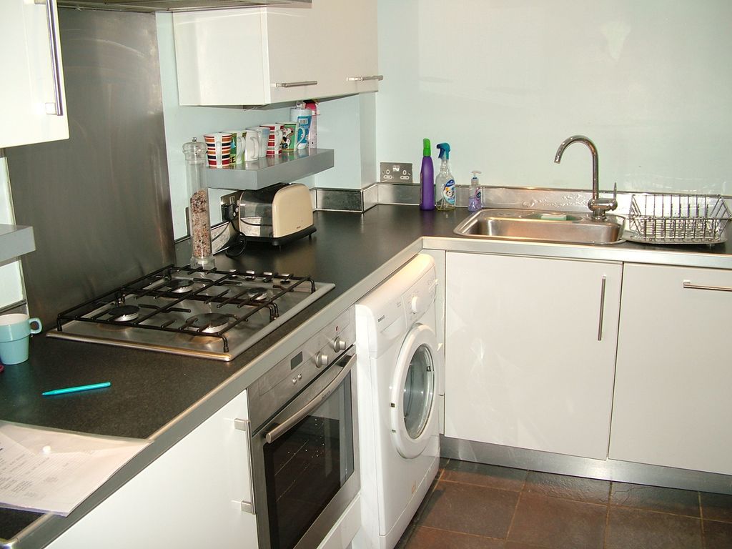 Property photo 2 of 4 Kitchen