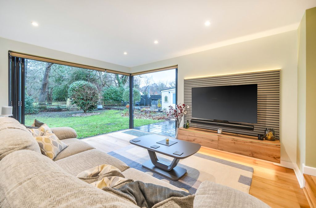 Property photo 2 of 28 Living Room