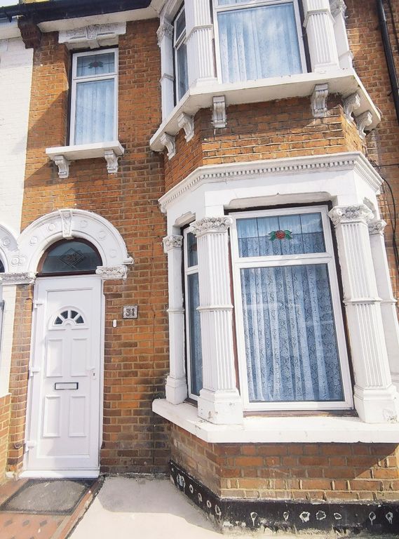 Property photo 3 of 10 Photo 1