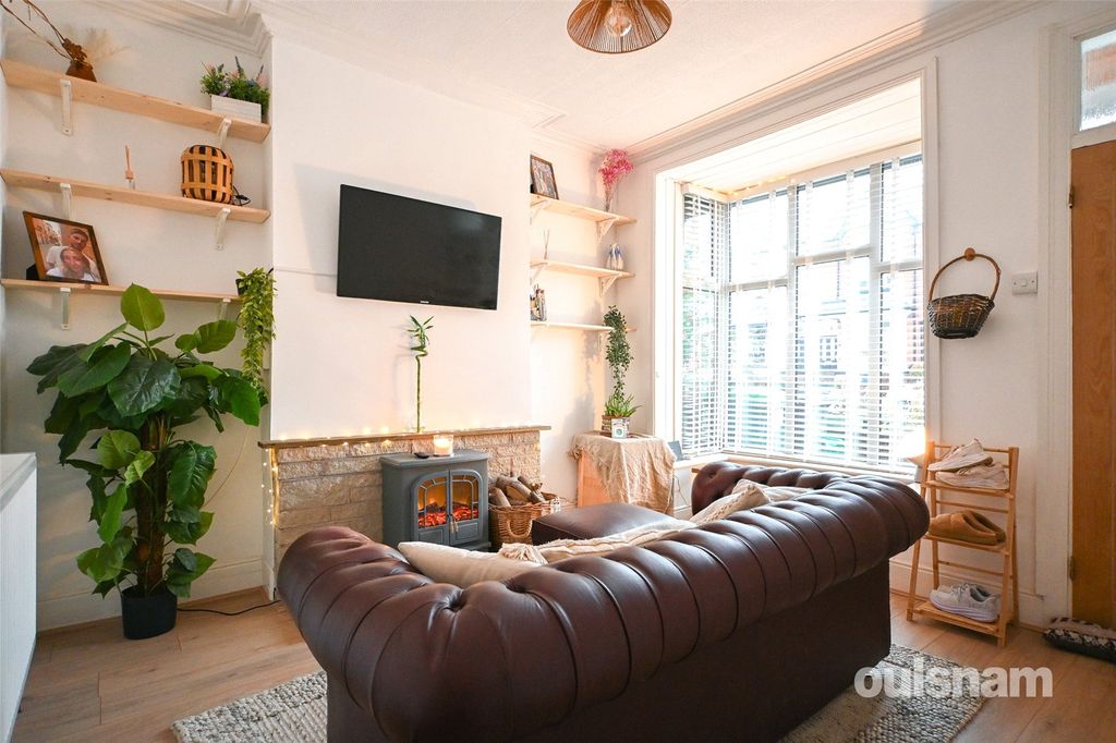 Property photo 2 of 28 Picture No. 20