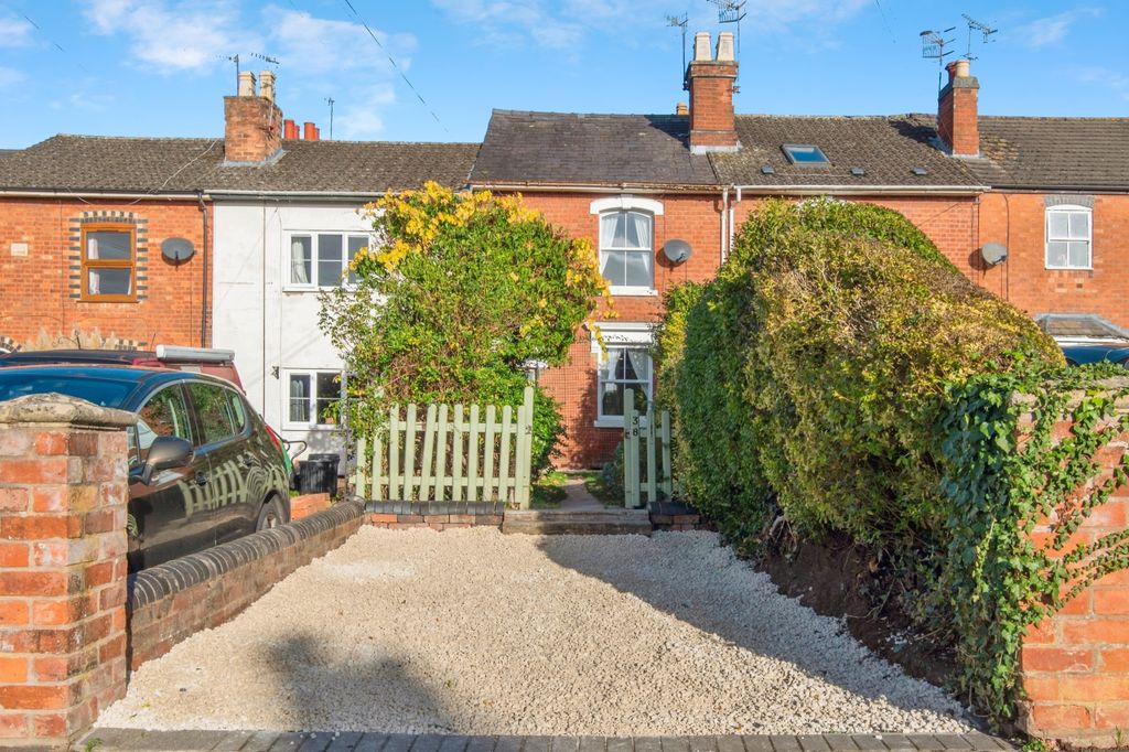 Property photo 1 of 31 002