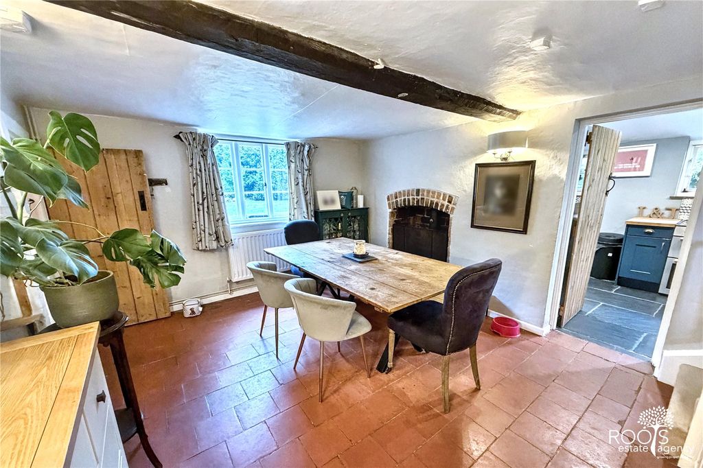 Property photo 3 of 21 Dining Room