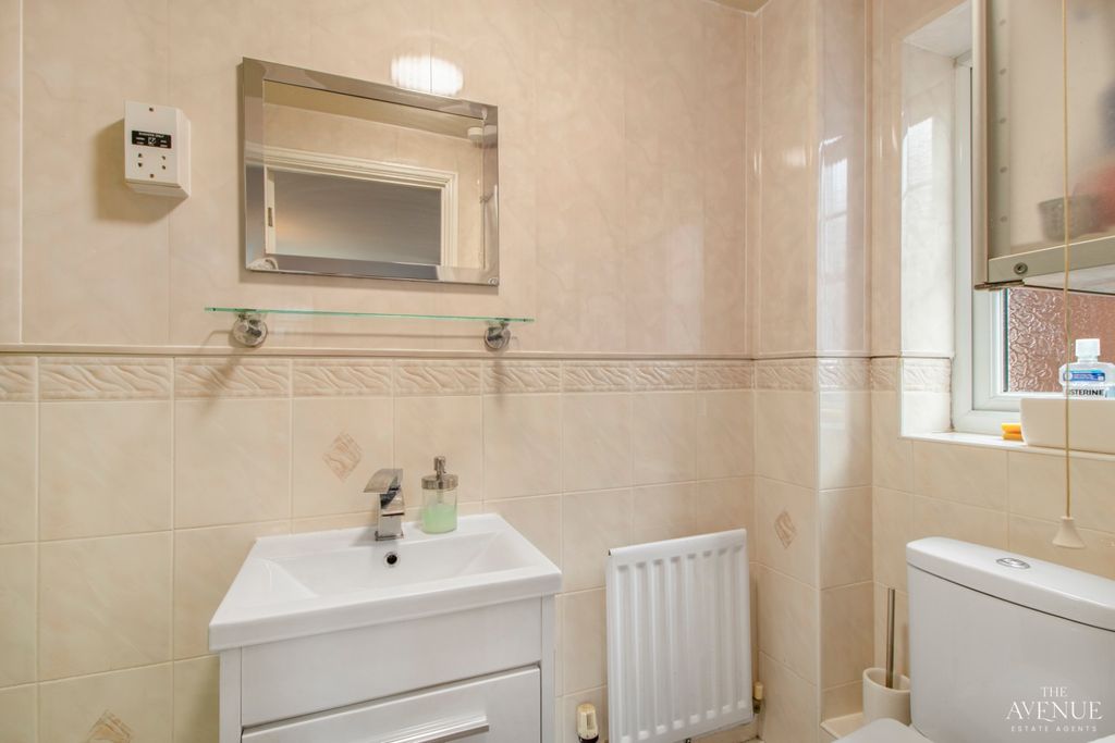 Additional image 18 of 4 bed detached house for saleSnowshill Gardens, Dudley DY1