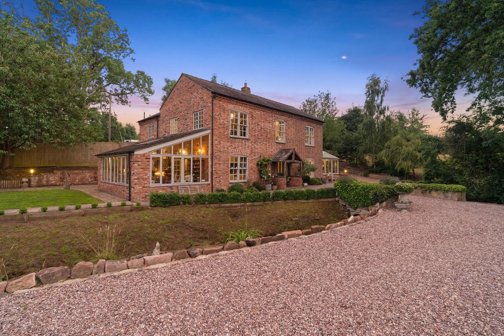 Property photo 1 of 48